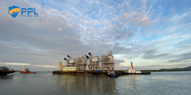 Hoàn thành việc di chuyển 4 modules từ cảng Đông Xuyên đến cảng Shipyard 